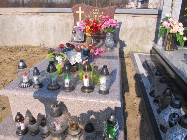 Grób Edward Niciejowski